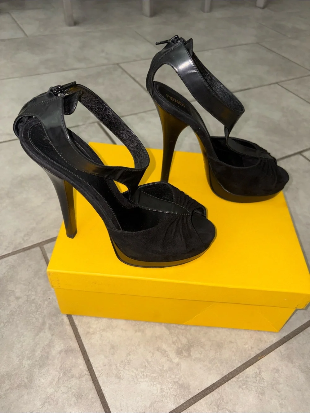 FENDI T STRAP Black Suede Leather Spuntata Peep Toe 5” Heels Size38
